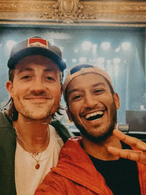 Harris and Rafat together at a Novo Amor concert